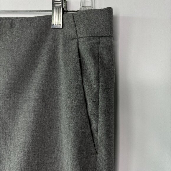 Banana Republic Women's Logan Gray Crop Ruffle Hem Trouser Pants Size 6 - Picture 3 of 15